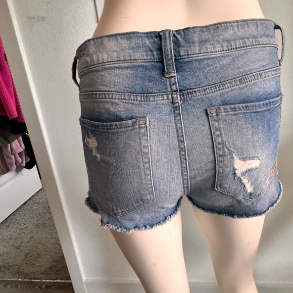 Express Jean shorts - Picture 3 of 8